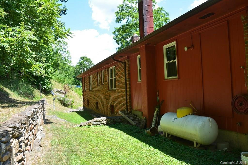 785 Ivy River Road - Photo 4