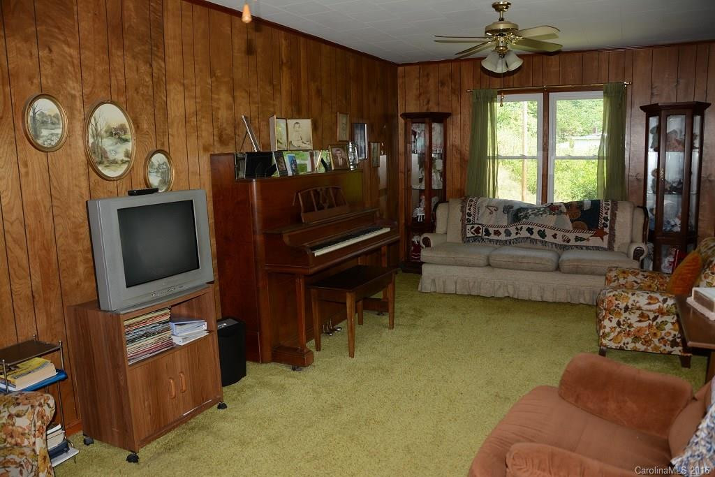 785 Ivy River Road - Photo 5