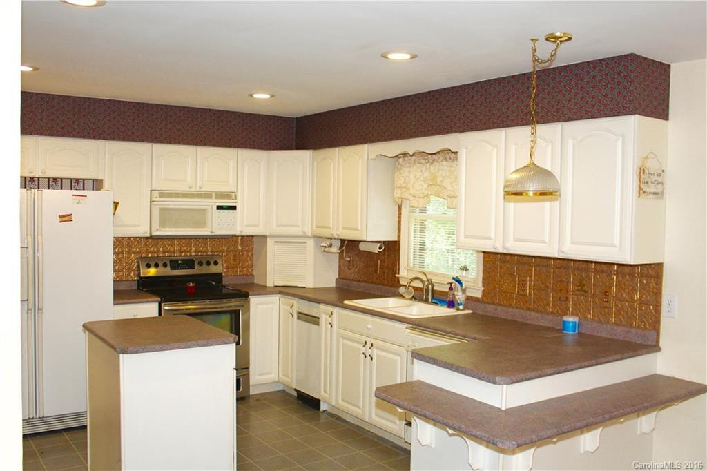 461 Davenport Road - Photo 11