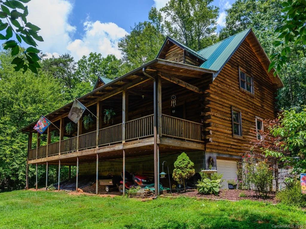 752 Upper Glady Fork Road