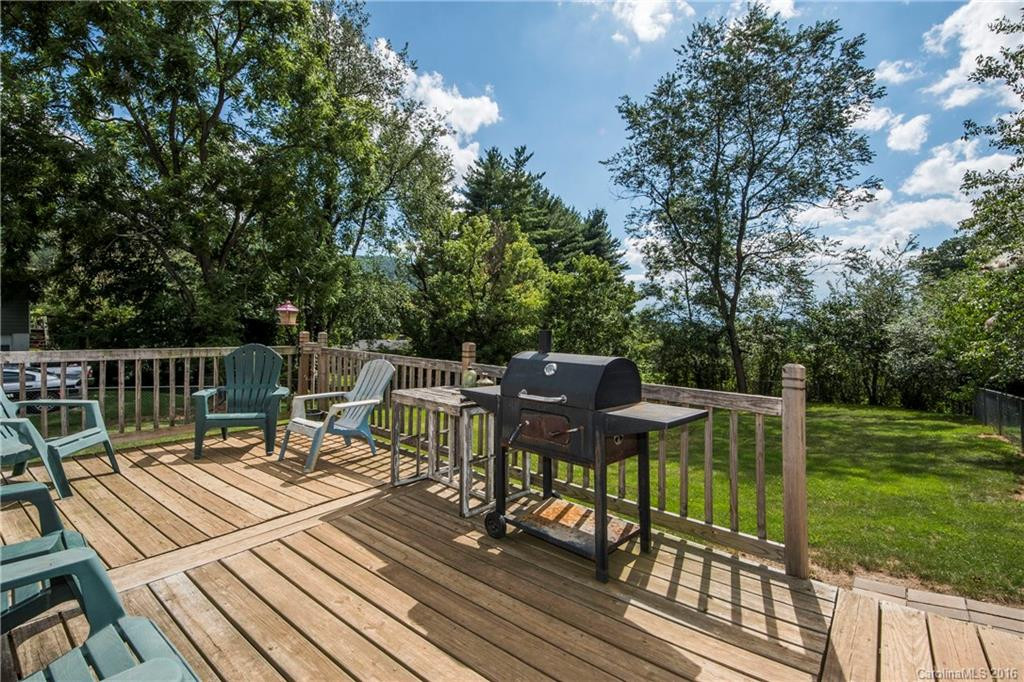 141 Dewey Avenue - Photo 12