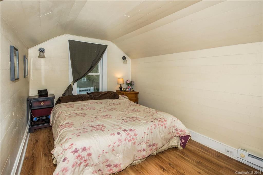 141 Dewey Avenue - Photo 10