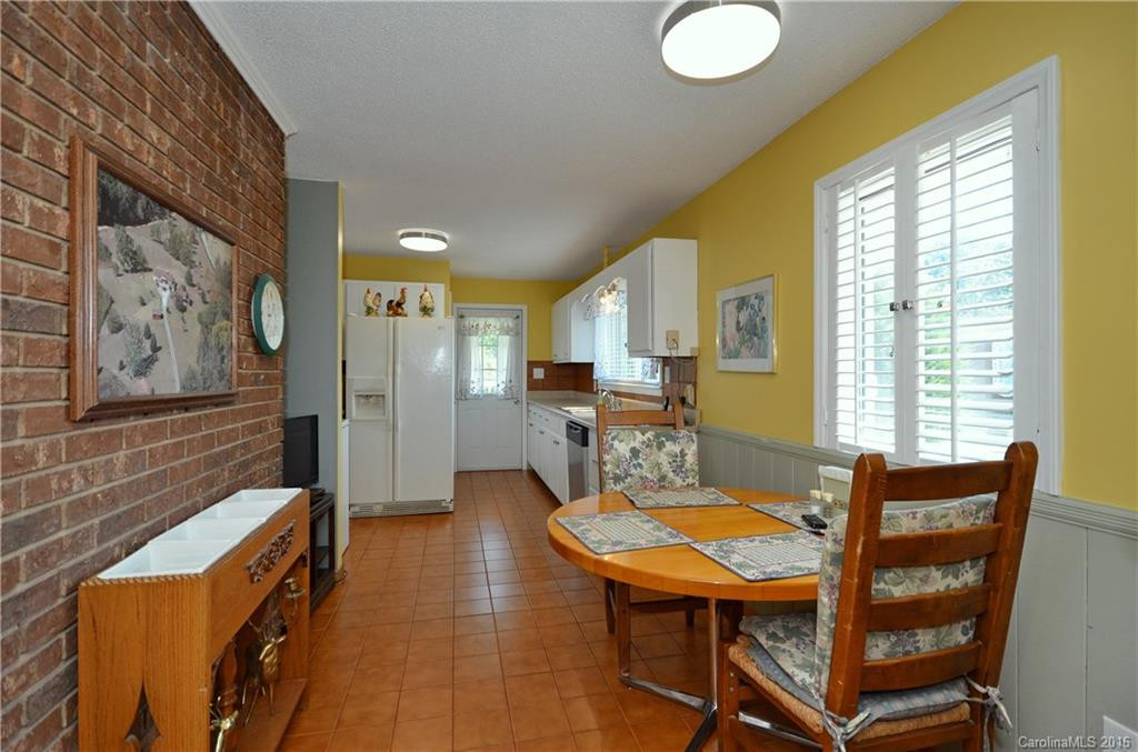 102 Mayfield Lane - Photo 7