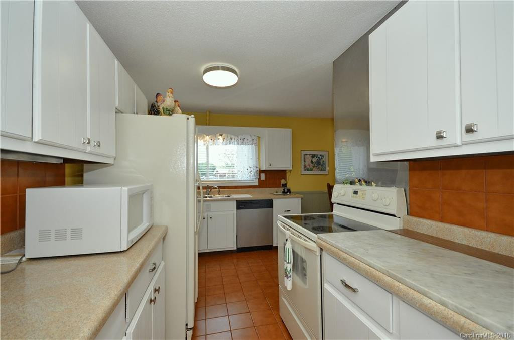 102 Mayfield Lane - Photo 8