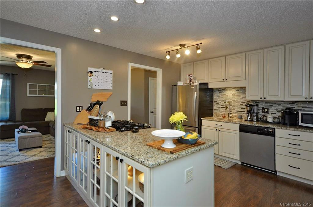 26 Foxberry Drive - Photo 12