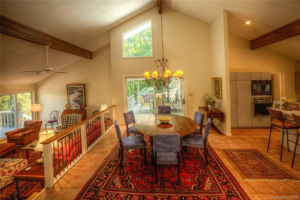270 Campbell Drive - Photo 2