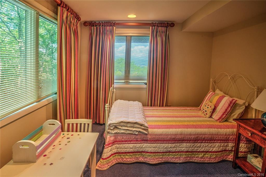 270 Campbell Drive - Photo 15