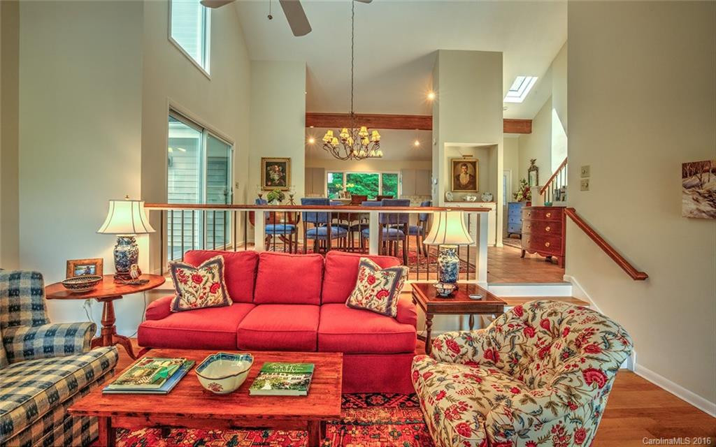 270 Campbell Drive - Photo 5