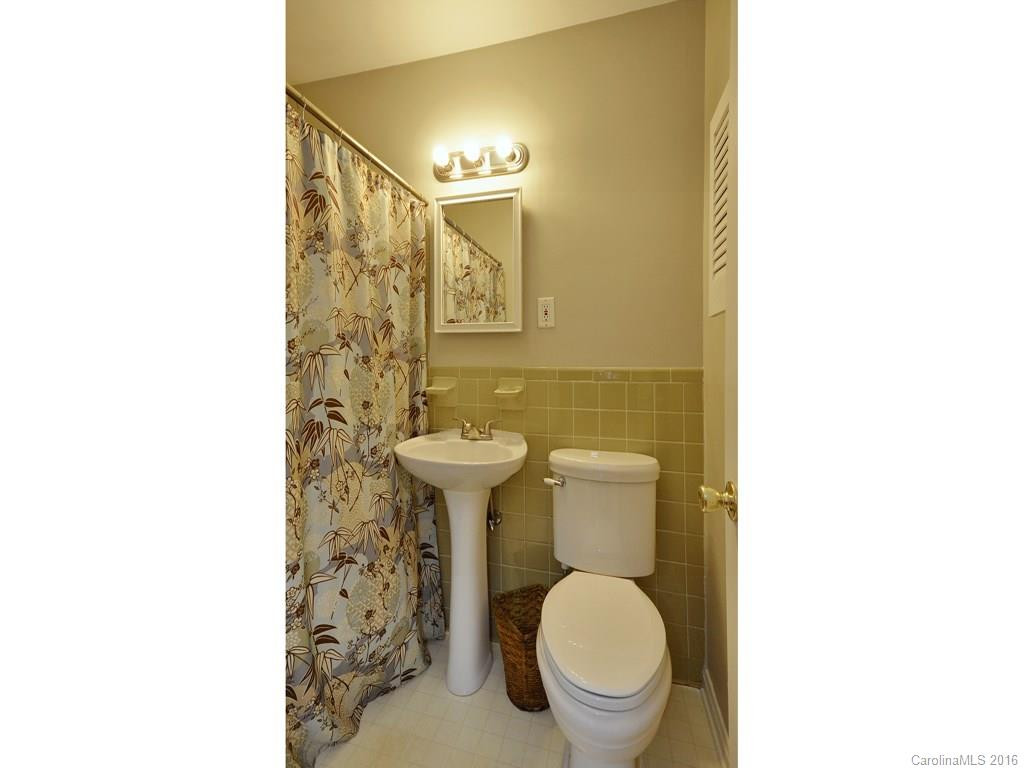 36 Griffing Circle - Photo 15