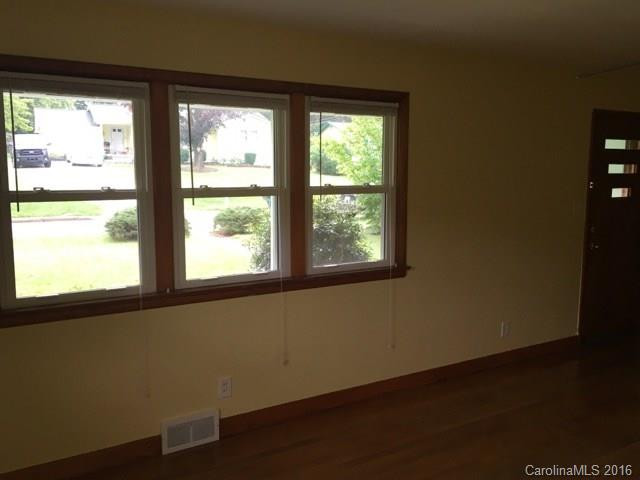 10 Pershing Road - Photo 5