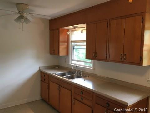 10 Pershing Road - Photo 8