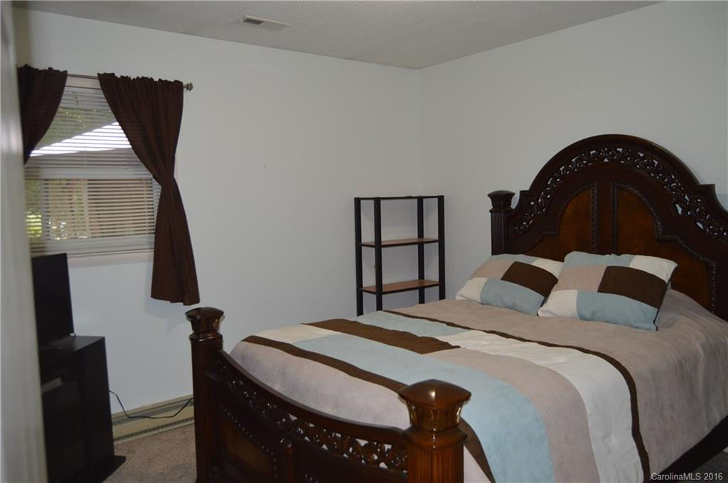 108 Joanne Lane - Photo 10