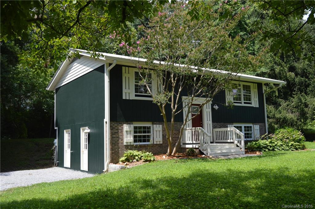 10 Ridgeway Drive - Photo 2