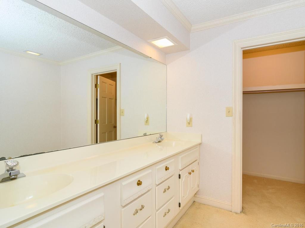 543 Crowfields Lane #543 - Photo 16