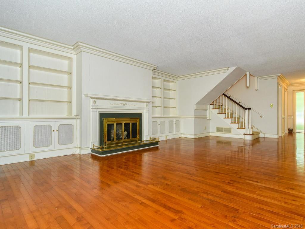 543 Crowfields Lane #543 - Photo 6