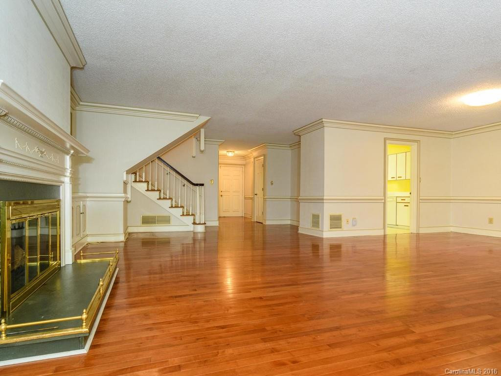 543 Crowfields Lane #543 - Photo 7