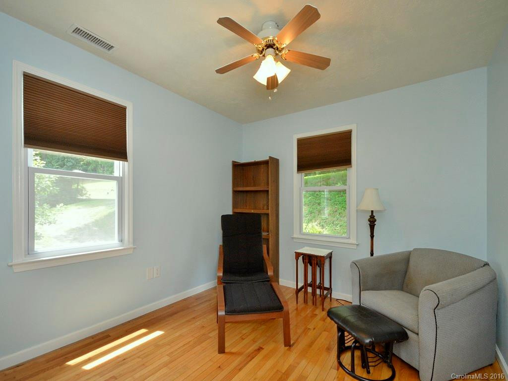 70 Juno Drive - Photo 12