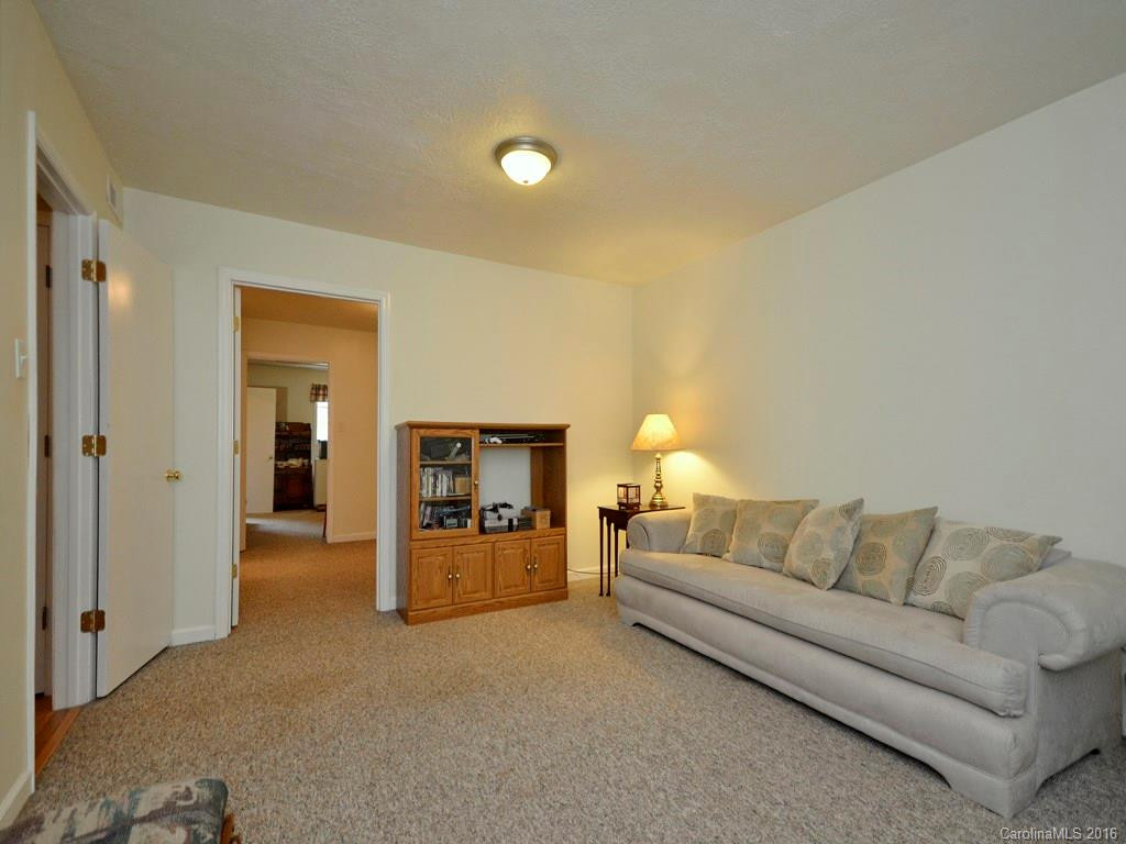 70 Juno Drive - Photo 17