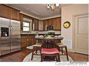49 Pike Place - Photo 2