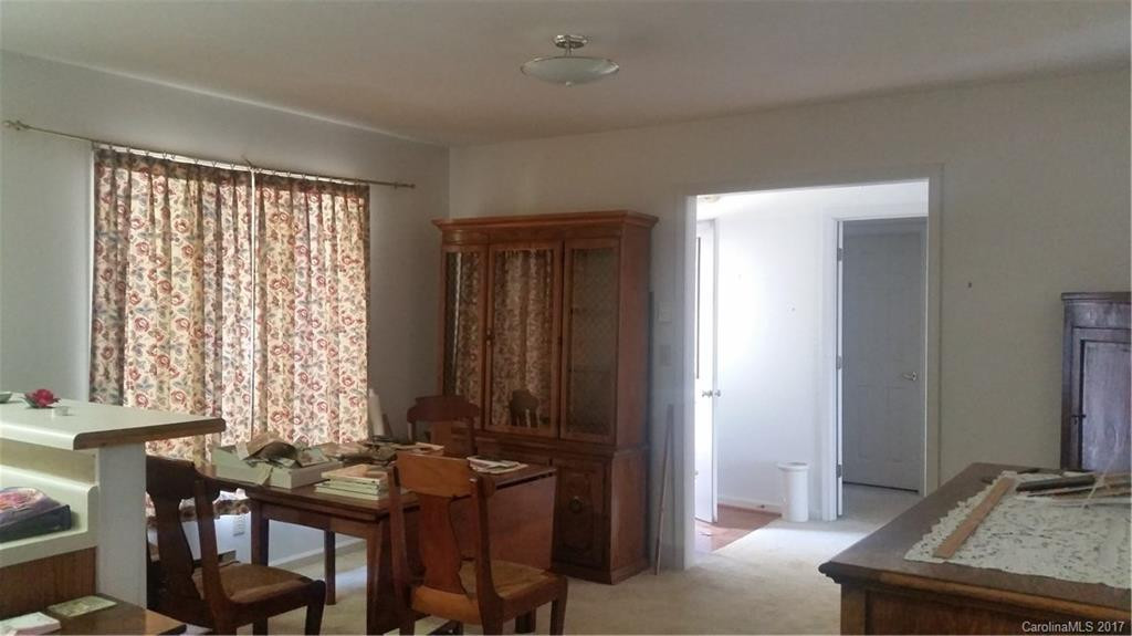 690 Crescent Street - Photo 5