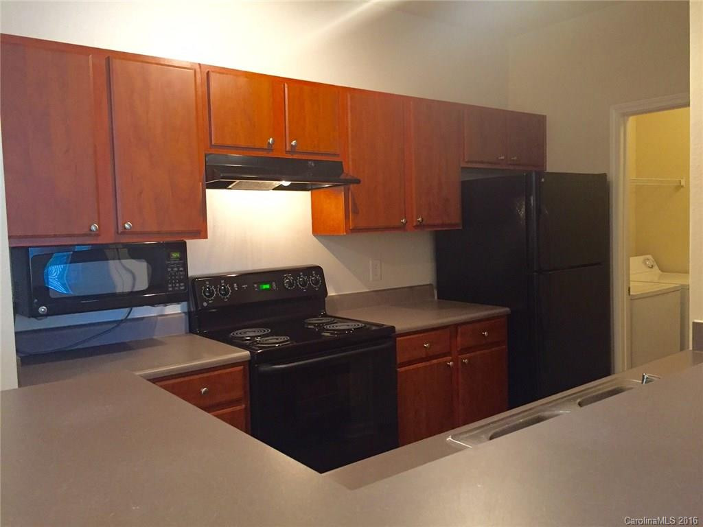 100 Vista Lake Drive #304 - Photo 6