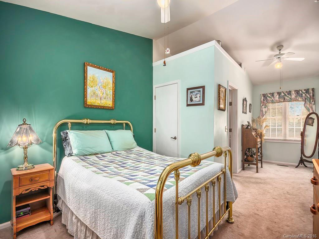 370 Heatherly Heights Road - Photo 15