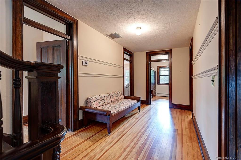 62 Gertrude Place - Photo 16