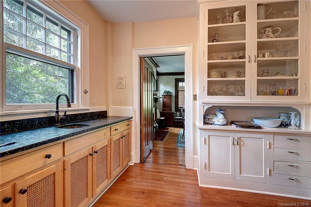 62 Gertrude Place - Photo 6