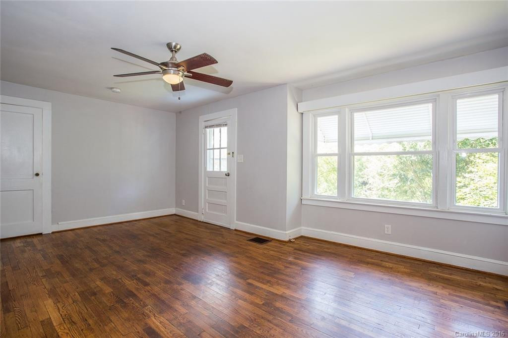 41 Blackstone Avenue - Photo 2