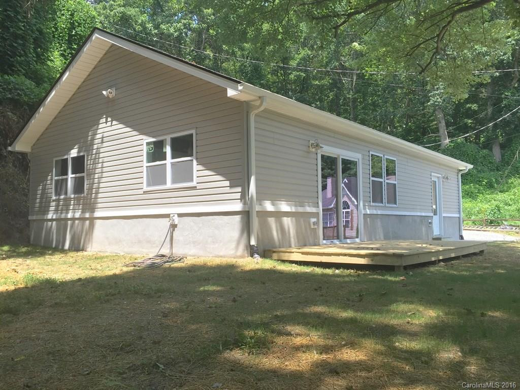 606 Lyndhurst Drive