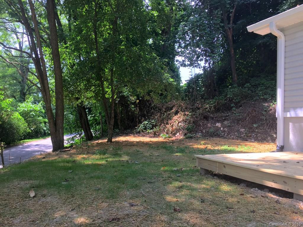 606 Lyndhurst Drive - Photo 2