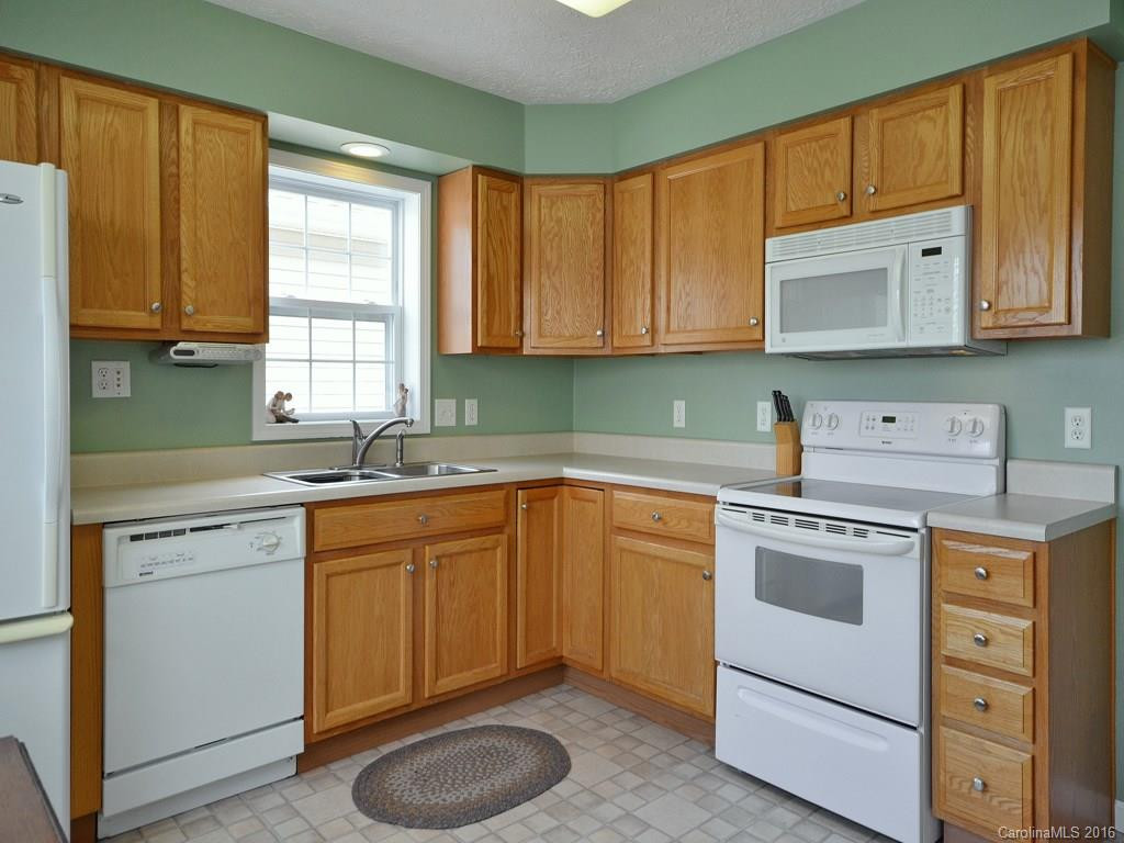 307 Tanbridge Road #55 - Photo 3