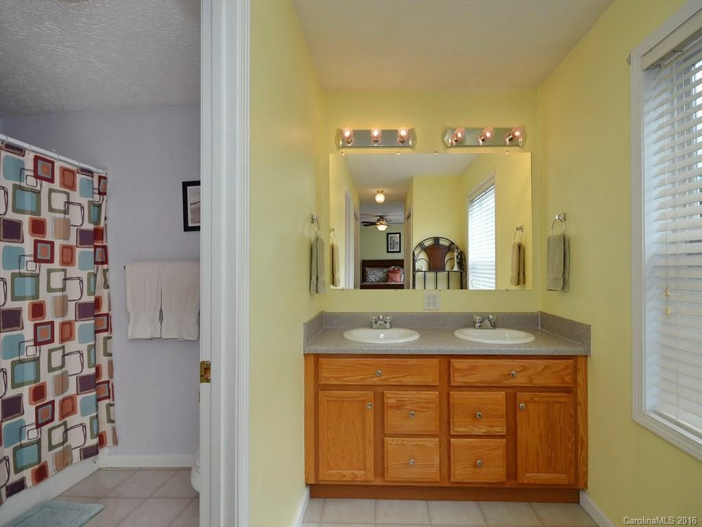 307 Tanbridge Road #55 - Photo 7
