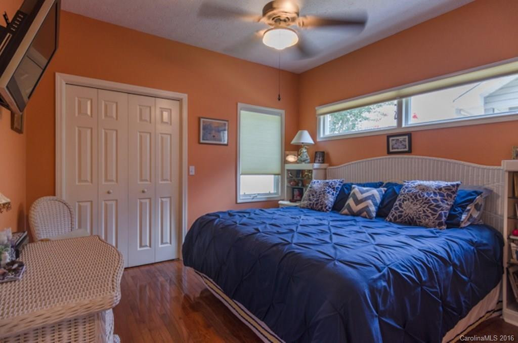 2119 Cumming Woods Court - Photo 11