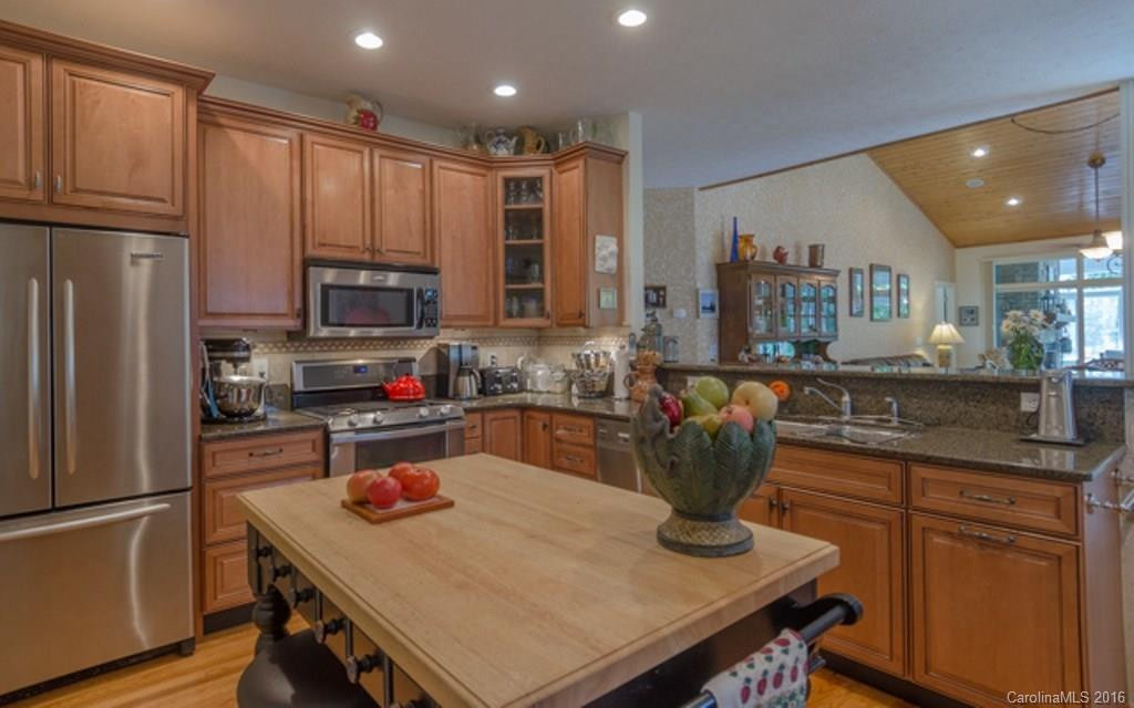 2119 Cumming Woods Court - Photo 4