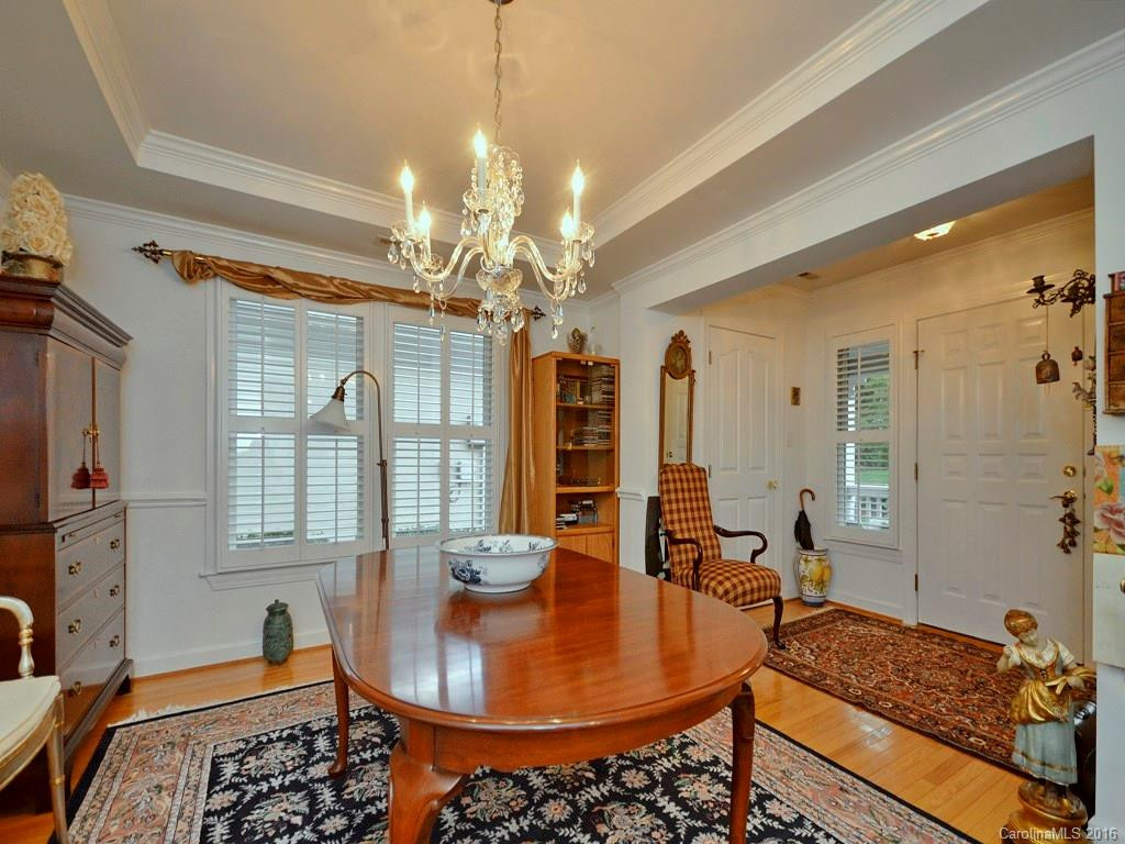 16 Creekside Way - Photo 2