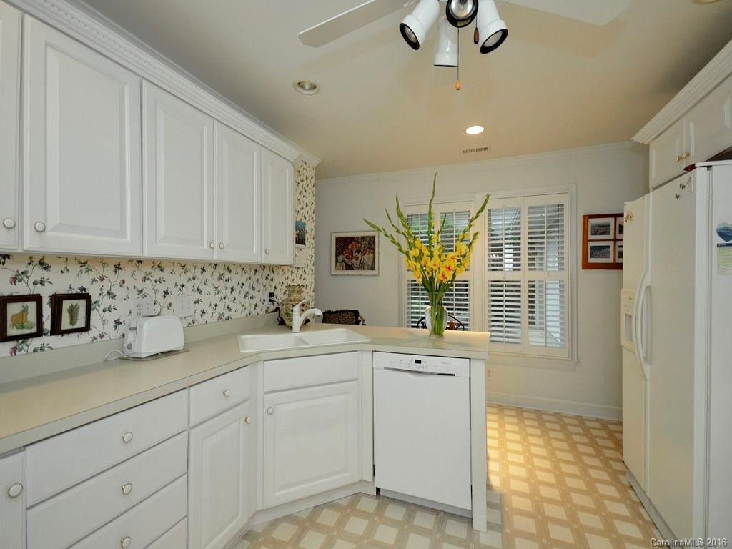 16 Creekside Way - Photo 6