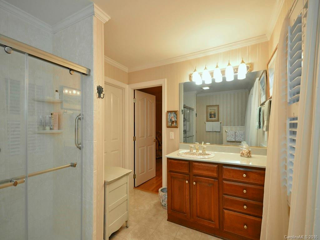 16 Creekside Way - Photo 8