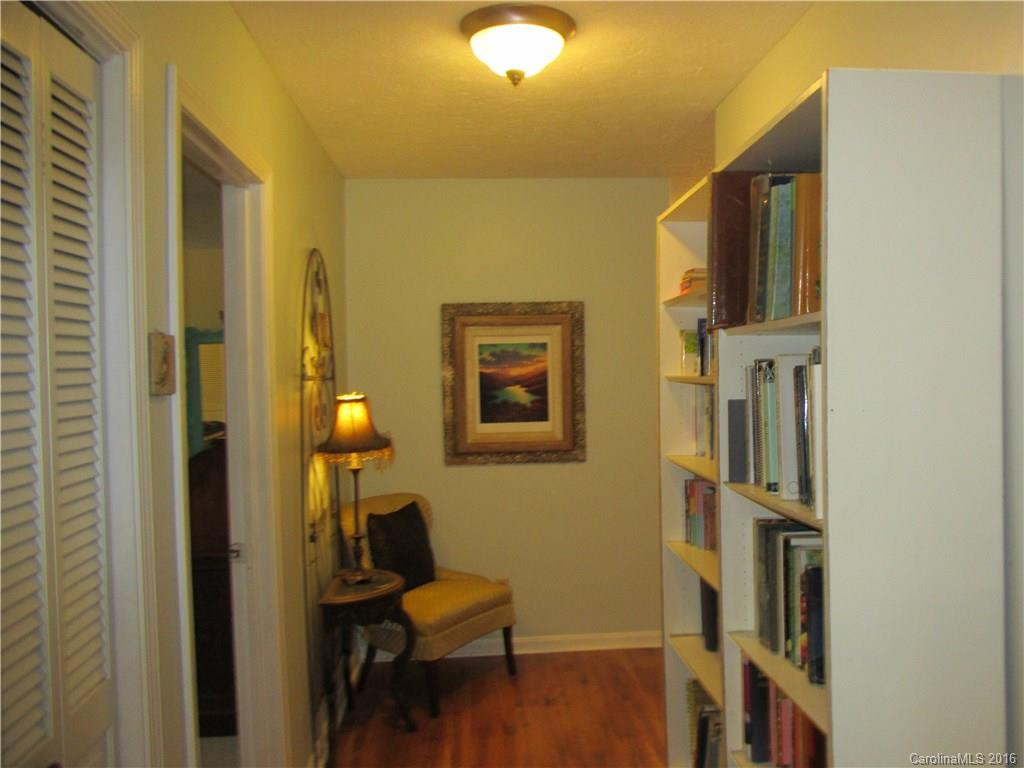 114 Kindy Forest Drive - Photo 18