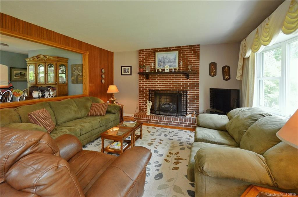 167 Moody Avenue - Photo 4