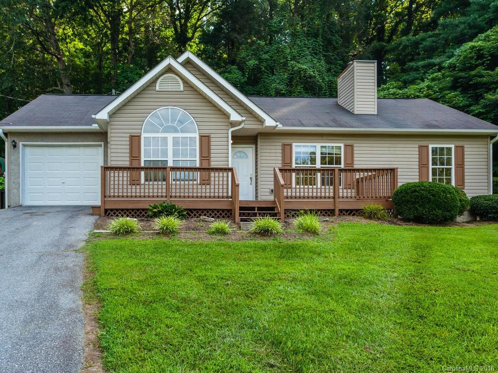 580 Lyndhurst Drive - Photo 2
