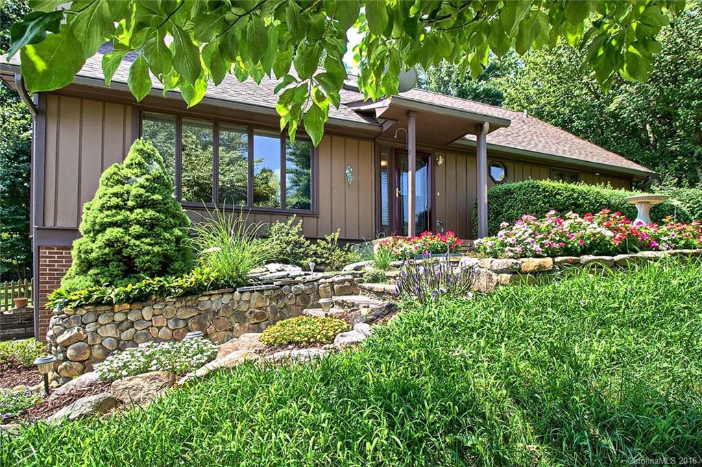 1326 Valmont Drive