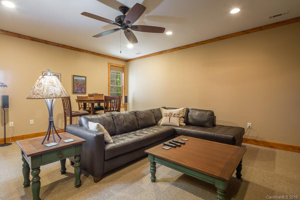 89 Wild Iris Road - Photo 9
