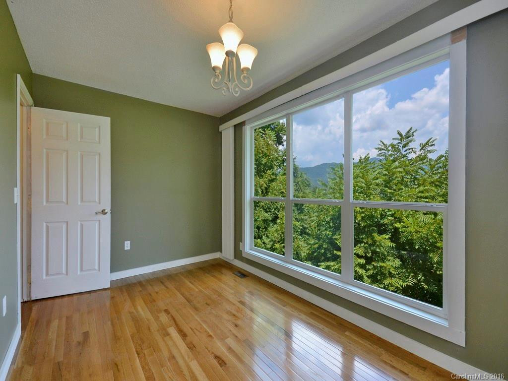 1390 Country Club Road - Photo 6