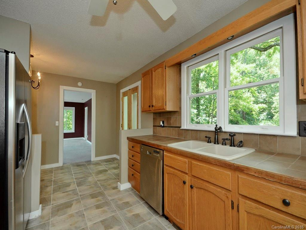 1390 Country Club Road - Photo 8