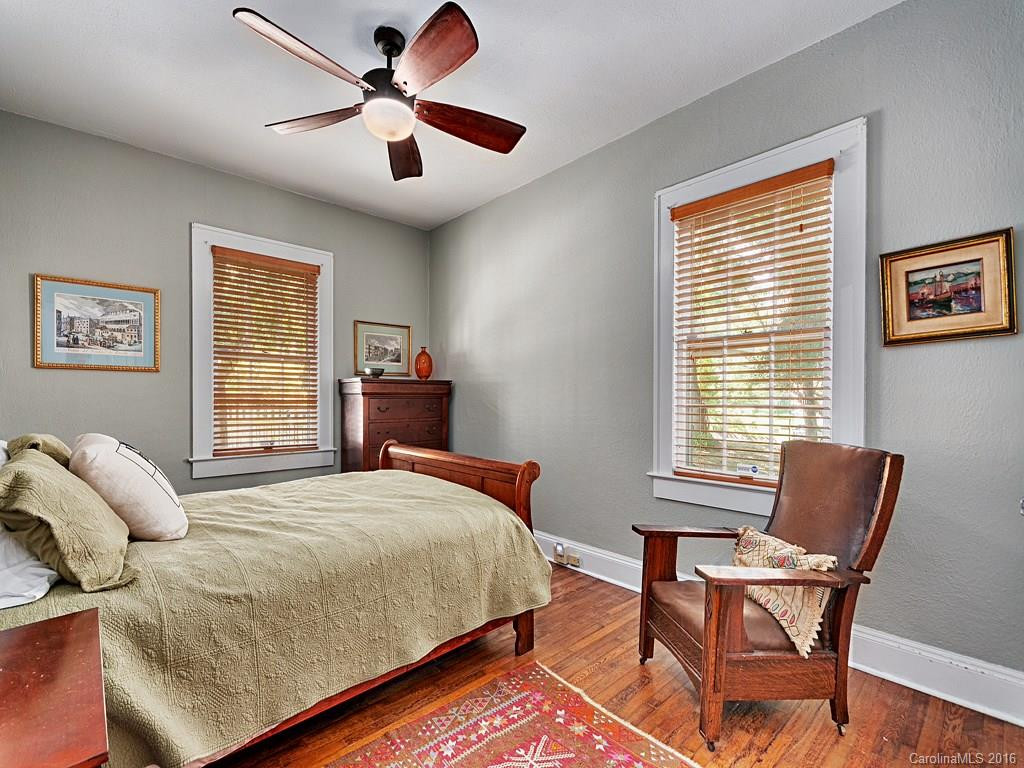 1033 Highland Avenue - Photo 12