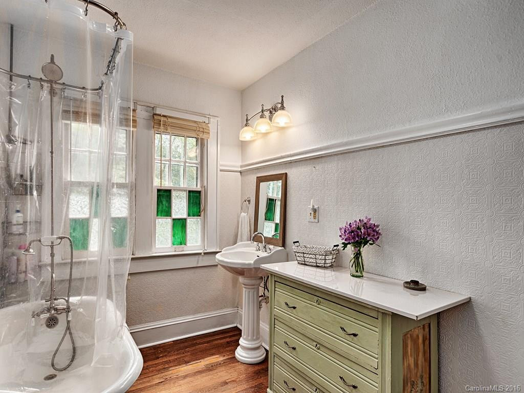 1033 Highland Avenue - Photo 14