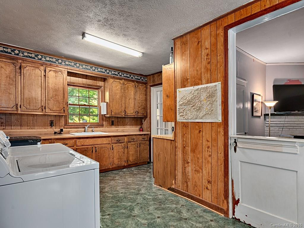 1033 Highland Avenue - Photo 16
