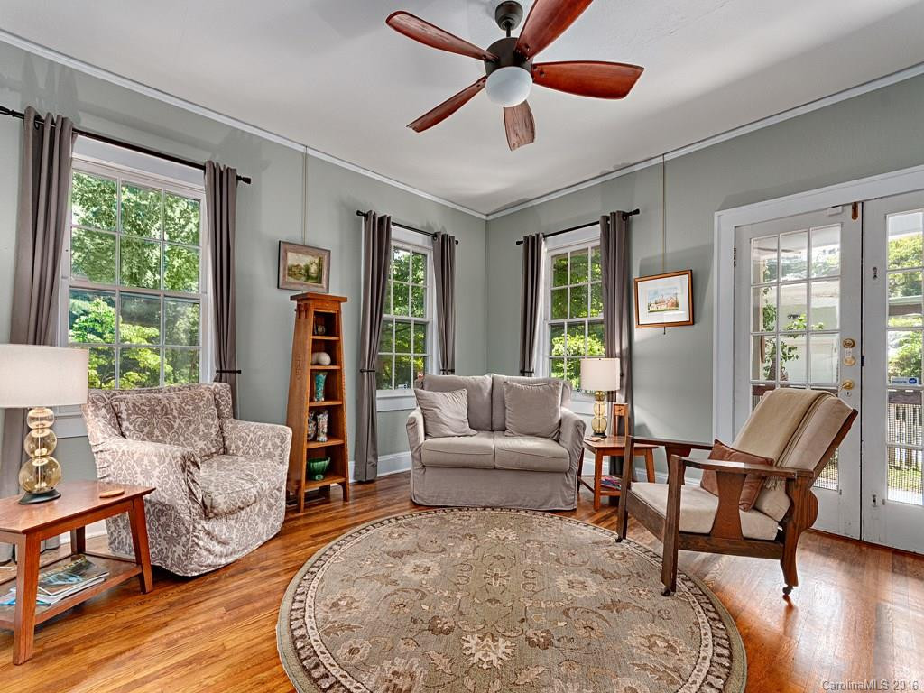 1033 Highland Avenue - Photo 5