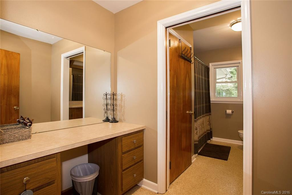 422 Emmas Grove Road - Photo 11